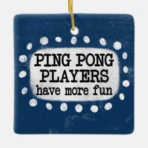 Jugadores De Ping Pong Tienen Más Ornamento Divert