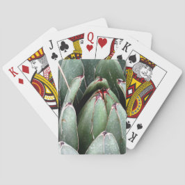 Jugando cartas en papel