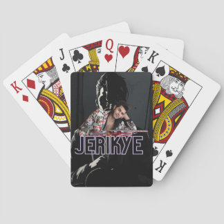 Jugando cartas Jerikye