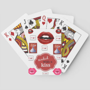 Jugando cartas maquillaje de lápiz labial para ell