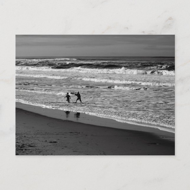 Jugando en las olas de la postal del Océano Pacífi (Anverso)