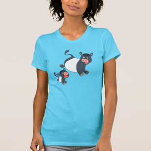 Jugar la vaca de Galloway y la camiseta ceñidas d
