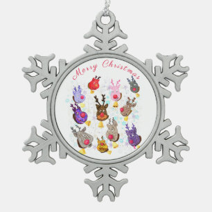 Juguetes con adornos navideños adornan con campana