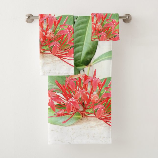 Jungla Roja Geranium Oasis Bath Toalla Set (In situ)