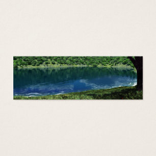 Junto a los marcadores de aguas profundas