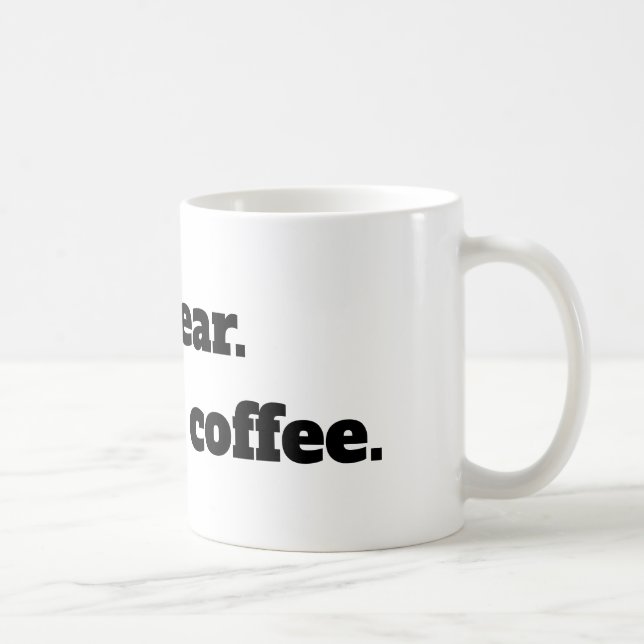 Juro.  Es solamente café - taza del coffe (Derecha)