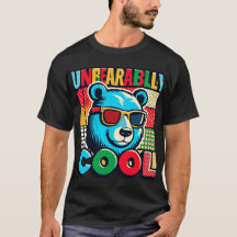 Justo una chica que ama las camisetas de osos