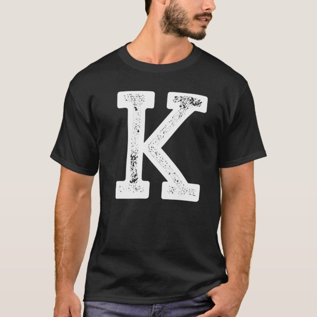 ¡K SHIRT! Camiseta con K alfabético grande en la (Anverso)