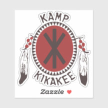Kamp Kikakee Ernest va a un pegatina inspirado en