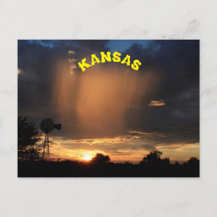 Kansas Sunset con Windmill Silhouette. Tarjeta pos