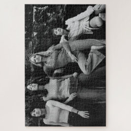 Karisma 1972 b&w jigsaw puzzle 1020 pieces