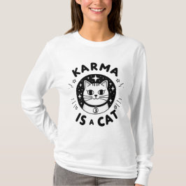 Karma es un gato que dibuja camisetas de manga lar