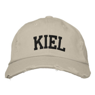 Kiel Embroidered Gorra