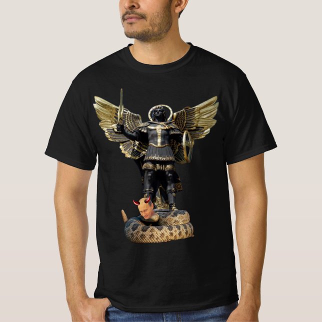 Kiev, Arcángel de Ucrania colocando camiseta de Pu (Anverso)
