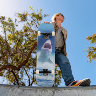 KILLER SHARK MOVIR SKATEBOARD