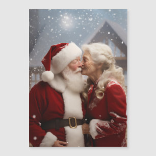 Kissing Mr. y la Sra. Santa Claus