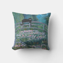 Kitty en la almohada de Monet