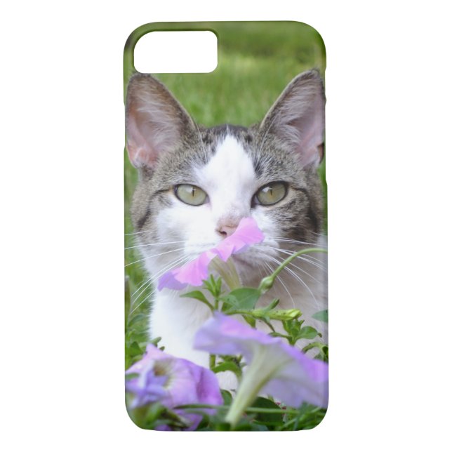 Kitty Smelling The Flowers iPhone 7 Funda (Reverso)