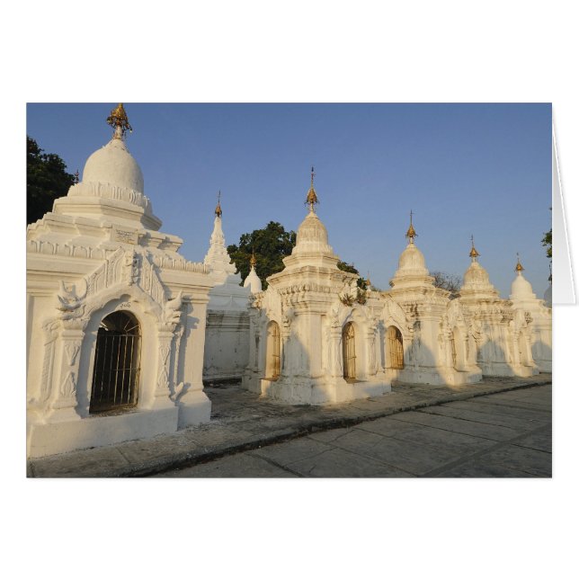 Kuthodaw Pagoda en Mandalay, conocida como la (Anverso (Horizontal))