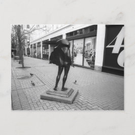 Kvinneakt y la postal de los Pigeons