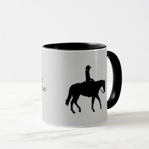 La abuela del caballo monta la taza