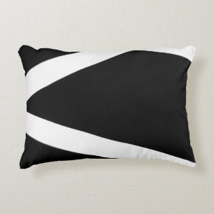 La almohada negra y blanca