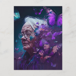 La anciana con la postal de las mariposas púrpura