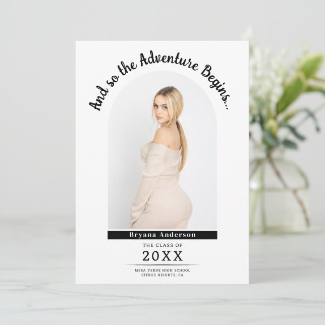 La aventura comienza la Invitación de graduación (Anverso de pie)