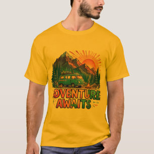 La aventura espera camiseta de camping de montaña