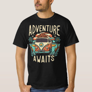La aventura espera una camiseta divertida