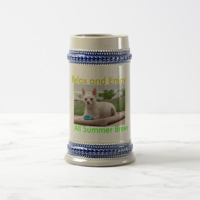 La bebida de la taza del verano y goza, todos los (Centro)