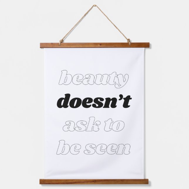 La belleza no le pregunta a la madera con tapices  (Anverso)