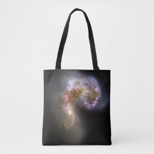 La bolsa de asas de la galaxia de las antenas