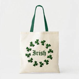 La bolsa de asas irlandesa del anillo del trébol