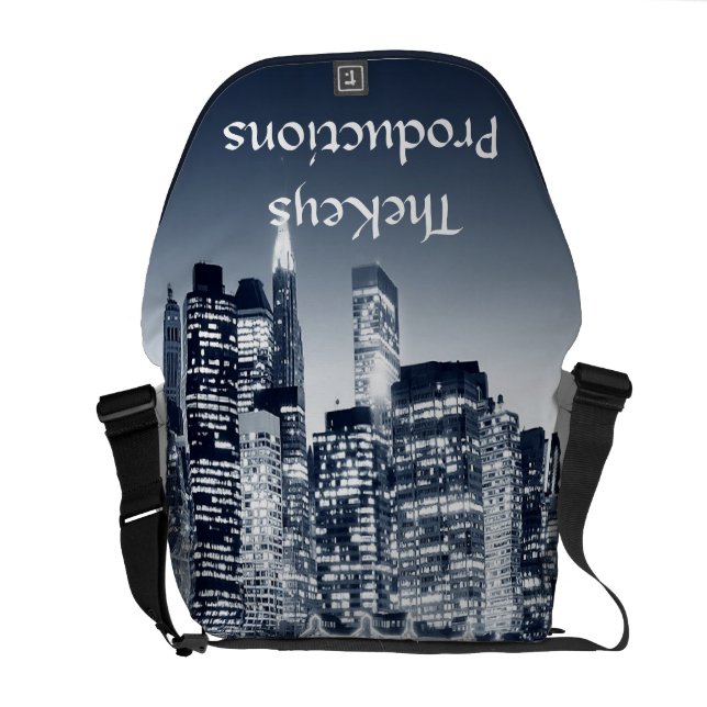 La bolsa de mensajero del horizonte de la ciudad (Atrás Abierto)