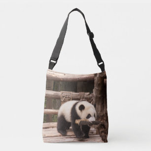 La bolsa para transportar cadáveres cruzada de la