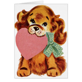 La cachorro vintage sostiene el corazón
