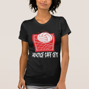 La caja fuerte de la práctica fija las camisetas