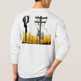 La camisa de manga larga del instalador de líneas
