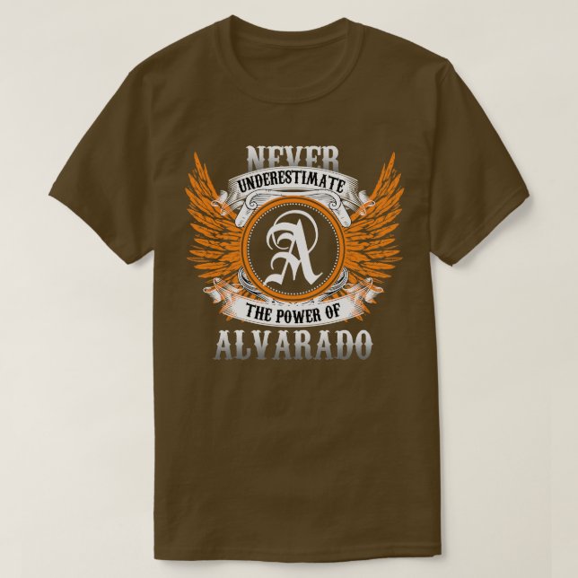 La Camisa De Nombre Alvarado Nunca Subestima El Po (Diseño del anverso)
