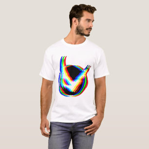 La camiseta básica de los hombres blancos de la