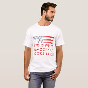 La camiseta básica de los hombres de la democraci