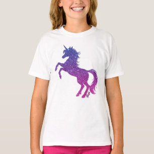 La camiseta blanca de la galaxia del unicornio del