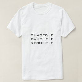 LA CAMISETA BLANCA LA PERSIGUIÓ RECONSTRUYENDO