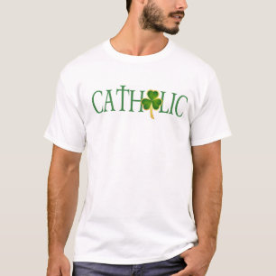 La camiseta católica de los hombres