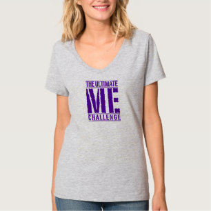 La camiseta con cuello de pico de la última mujer