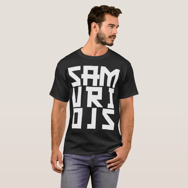 La CAMISETA CUADRADA del LOGOTIPO de SAMURI DJs (Anverso completo)