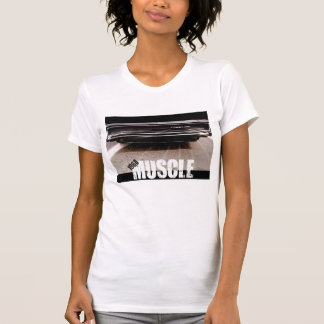 La camiseta de 1968 mujeres del músculo