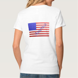 La camiseta de la mujer de las barras y estrellas