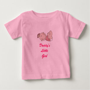 La camiseta de la niña de papá